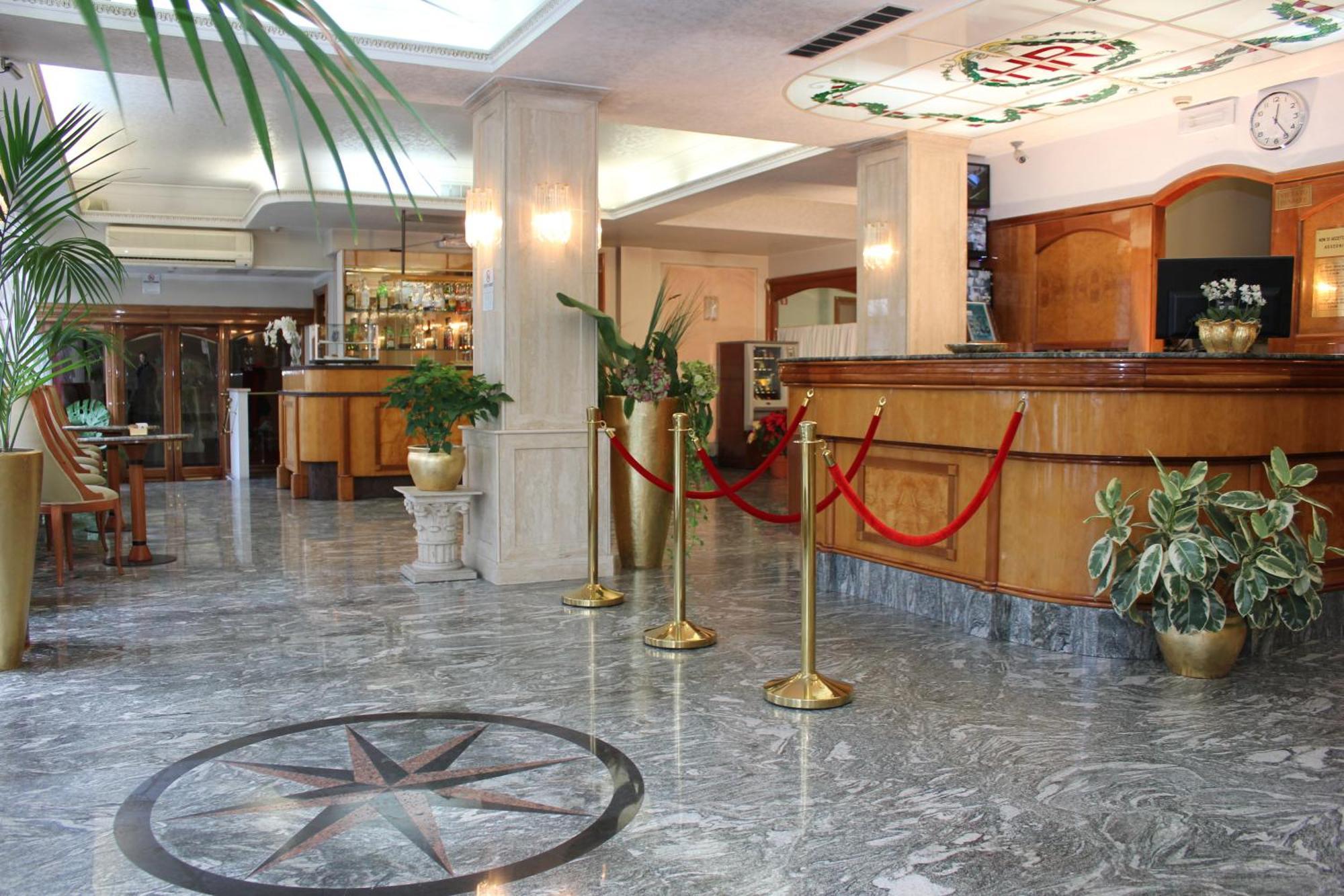 Hotel Romulus Εξωτερικό φωτογραφία